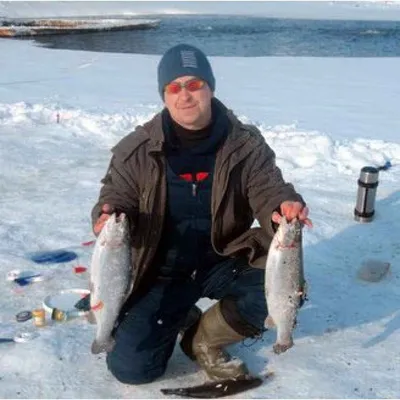 Зимняя рыбалка в Подмосковье: куда поехать, чтобы поймать форель, окуня и  щуку | Путеводитель Подмосковья
