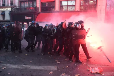 Более 30 тыс. человек приняли участие в акции против полицейского насилия  во Франции-ВИДЕО-ОБНОВЛЕНО