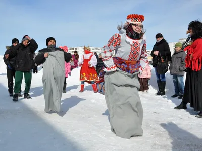 Проводы зимы: праздник Масленицы отметили в Конаеве | Новости