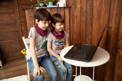 А чем ваши дети занимаются за компьютером? - Novakid Blog