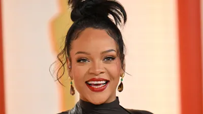 Rihanna Reacts to Breaking a Major Spotify Record \"With No New Album\"