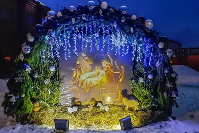 Яркие традиции: богослов рассказал, как отмечают Рождество в России и  других странах