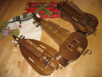 Русские народные инструменты Gusli Стоковое Изображение - изображение  насчитывающей ключ, музыкант: 168626667