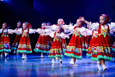Русские народные танцы | Школа танцев Cosmo Dance - для Детей и Взрослых