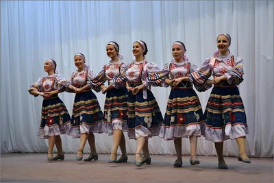 Народные танцы: русские, цыганские и многие другие – смотреть онлайн все 37  видео от Народные танцы: русские, цыганские и многие другие в хорошем  качестве на RUTUBE