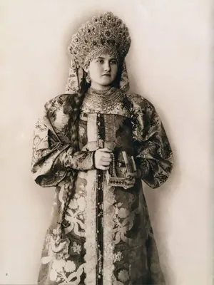 Редкие фото русских красавиц в костюмах XIX века