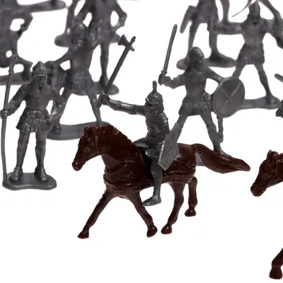 Рыцарь в чёрных доспехах на лошади набор фигурок Рыцари Средневековья Papo  39275-39276 — купить в фирменном магазине Papo