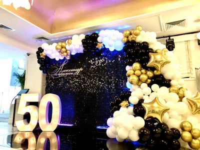 Торт для мужчин 06061221 с приколом и фигуркой lamborghini в день рождения  на 50 лет стоимостью 58 900 рублей - торты на заказ ПРЕМИУМ-класса от КП  «Алтуфьево»