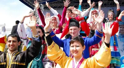 Представители этнокультурных объединений поздравили алматинцев с Днем  благодарности
