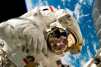 С днем космонавтики - 2021 - с юбилеем!!! (Валерий Дмитриев 2) / Проза.ру