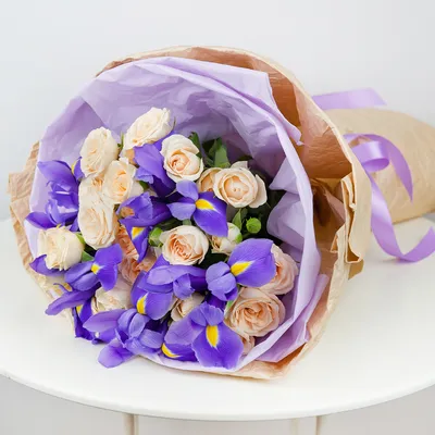 С днем Матери!: цветочная композиция по цене 12 255 руб.