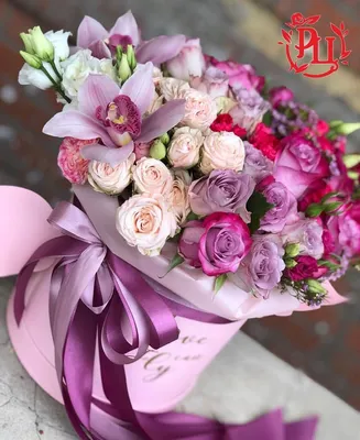 Купить Цветы в коробке Luxury Flowers Розы и орхидеи в Москве | Заказать  Цветы в коробке Luxury Flowers Розы и орхидеи недорого с доставкой