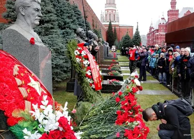 В Майкопском райкоме КПРФ отметили день рождения Сталина | 23.12.2021 |  Новости Майкопа - БезФормата