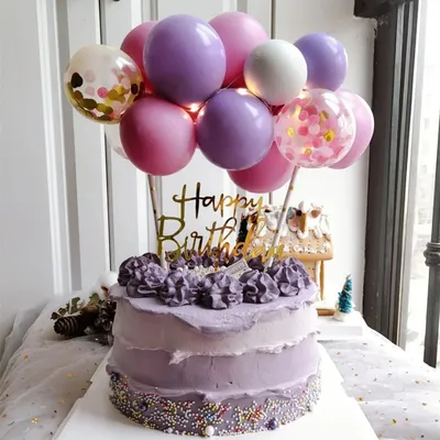 Торт и шарики на день рождения Вектор Иллюстрация вектора - иллюстрации  насчитывающей поздравление, конструкция: 159909589