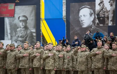 Манипуляция: Украинцы хотят праздновать День Защитника и 23 февраля, и 14  октября | StopFake