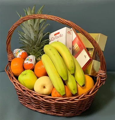 Заказать корзину с фруктами в Киеве с доставкой на дом