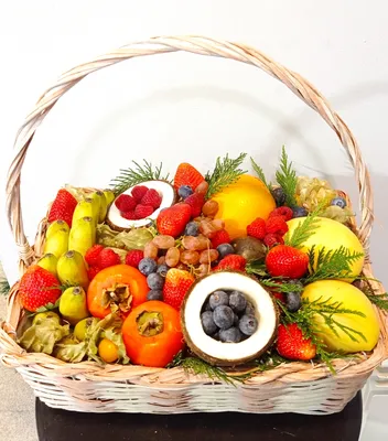 Подарочный набор с фруктами купить в Уфе, доставка | Гастроном Глобус
