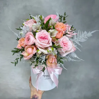 Фото Нежные цветы в вазе