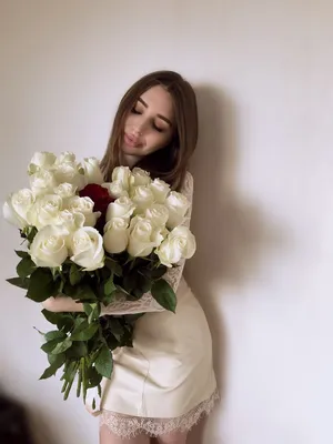 Фото с цветами | Букет цветов девушка, Тематические фотосессии, Белые лилии