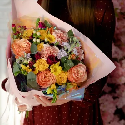 Ландыши с весенними цветами в корзинке - заказать доставку цветов в Москве  от Leto Flowers