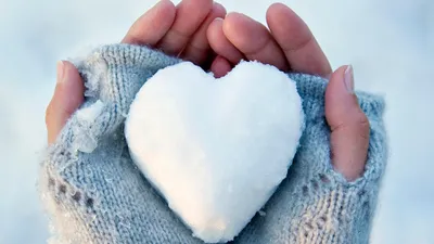 Красное Сердце Любовь Логотип: создать онлайн - Turbologo