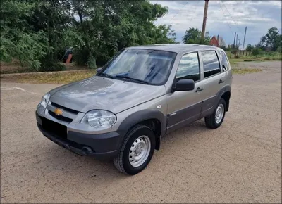 Масштабная модель Chevrolet Niva 2002 (ВАЗ-2123) зеленый металлик лучшая  цена!