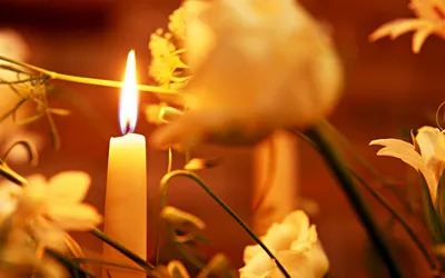 Картинка светлая и вечная память со свечой и розами - лучшая подборка  открыток в разделе: С розами на npf-rpf.ru