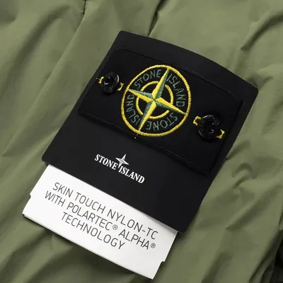 Патч Stone Island Glow Badge черно-белый купить в Москве цена от магазина  Stonecityofficial