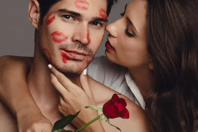 20 самых страстных поцелуев в кино