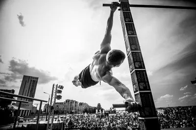 Стоять На Руках Удерживайте Street Workout На Пляже — стоковые фотографии и  другие картинки 20-29 лет - iStock