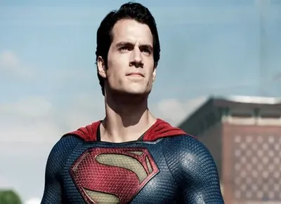 Небритый Генри Кавилл в старом костюме Супермена — появилось редкое фото с  прослушивания на роль в «Человеке из стали»