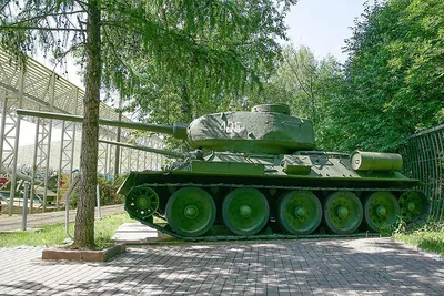 Средний танк Т-34-85 - парк Патриот