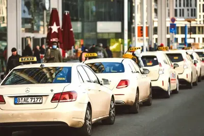 Такси Севастополь, заказать городскую службу такси - цены | ПЕРВОЕ ТАКСИ