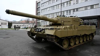 Польша может поставить Украине только символичное количество танков Leopard  – Коммерсантъ