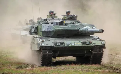 Самая необычная гусеничная техника в истории: от танков до сверхтяжелых  пушек - Quto.ru