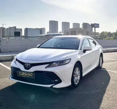 Аренда Toyota Camry 70 Белый в Красноярске без водителя