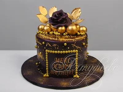 Торт для девушки 30062721 на день рождения с черной розой стоимостью 5 900  рублей - торты на заказ ПРЕМИУМ-класса от КП «Алтуфьево»
