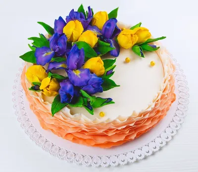 Торты на 8 марта — Купить торты на заказ к женскому празднику в Москве