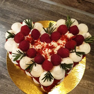 Торт «Сердце с кольцом» категории торты с сердечками и в виде сердца