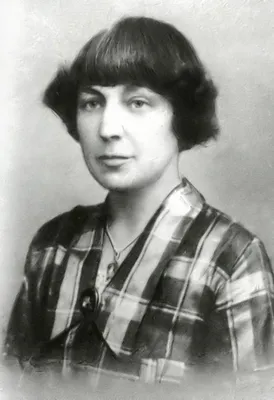 Файл:Marina Tsvetaeva by Max Voloshin 1911.jpeg — Википедия