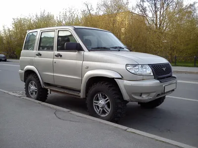 File:UAZ Patriot Sport 01.jpg - Wikimedia Commons