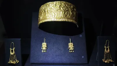 Старинные золотые украшения (73 фото)