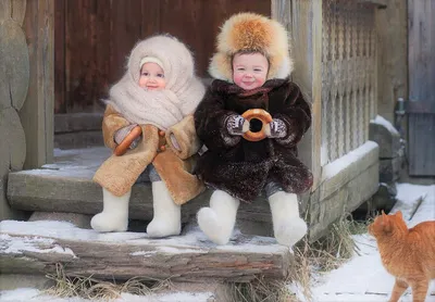 Россияне из-за холодов стали массово скупать традиционные валенки и шубы