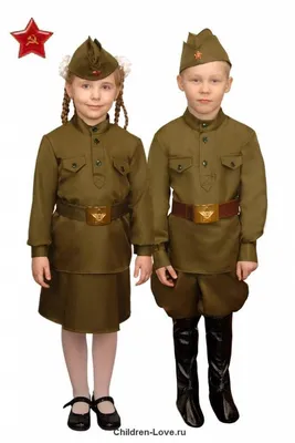 Дети одеты как солдат в ретро военных формах Стоковое Изображение -  изображение насчитывающей планка, история: 120151007