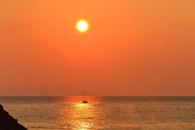 Восход солнца над морем | Премиум Фото