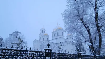 Зима в деревне в марте стоковое фото. изображение насчитывающей обувь -  178450642