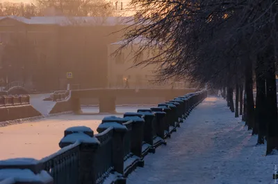 Раннее зимнее утро в городе с …» — создано в Шедевруме