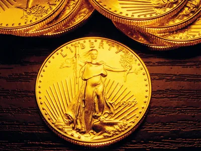 Золотая монета Деньги, Монета, сохранение, золотая монета, фотография png |  PNGWing