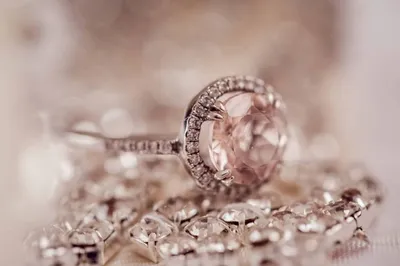 Сет из золотых колец с лунным камнем и бриллиантами «Орион» | Восемь |  Интернет магазин дизайнерских украшений из серебра, золота и натуральных  камней