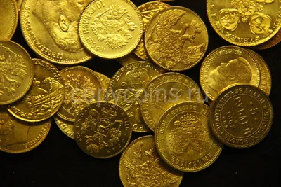 Куча золотых монет» — создано в Шедевруме